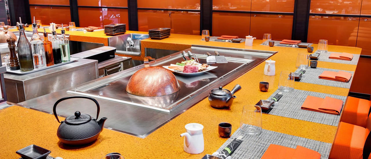 The sushi and teppanyaki restaurant Kaito