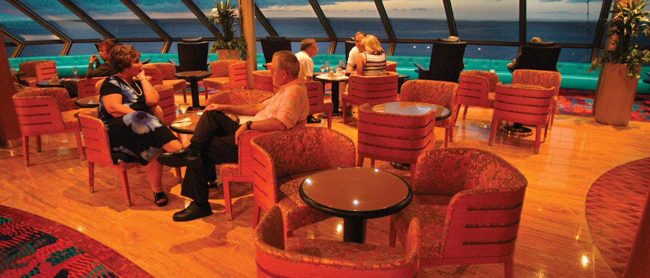 The observation Lounge Crow's Nest