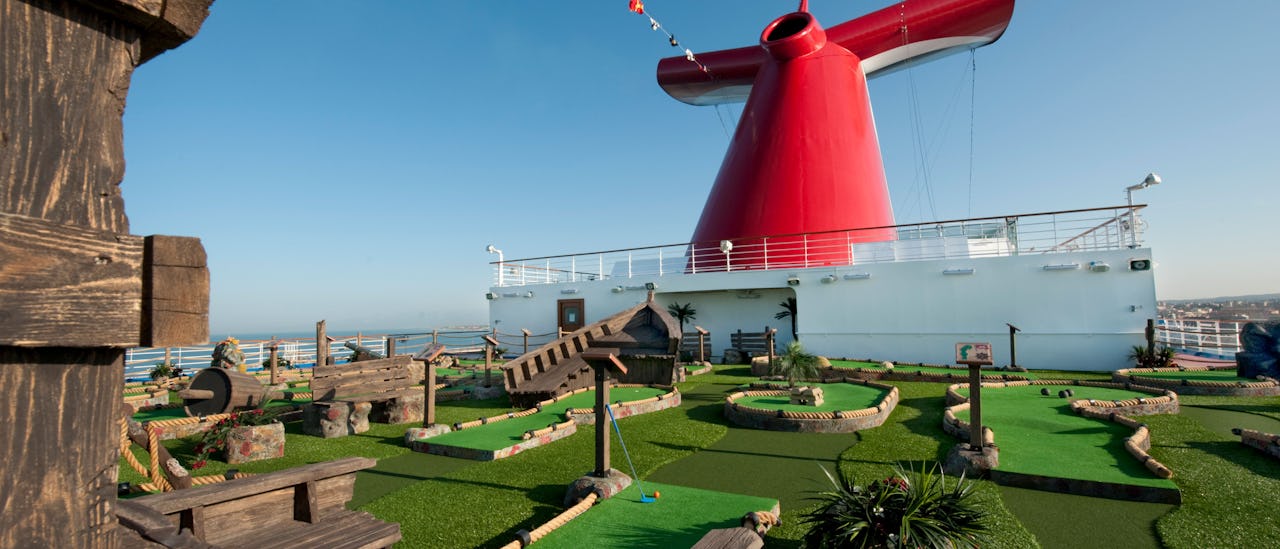 9-hole mini golf